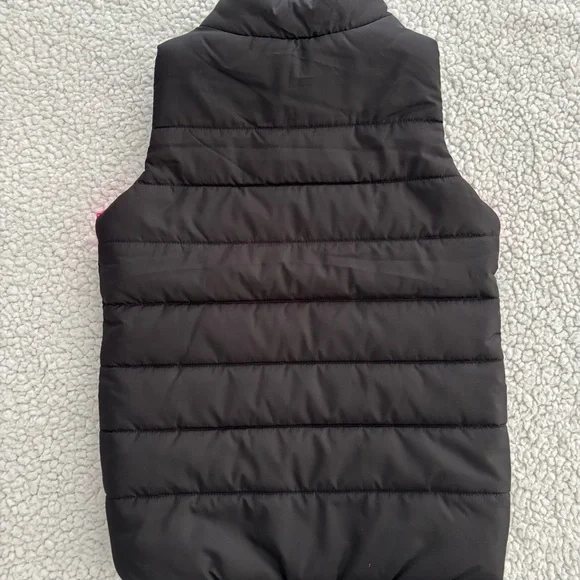 PUMA Kids Cold Weather Vest. Size XS (5/6). Black Pink White. Zip Up. Brand New. - Picture 2 of 9
